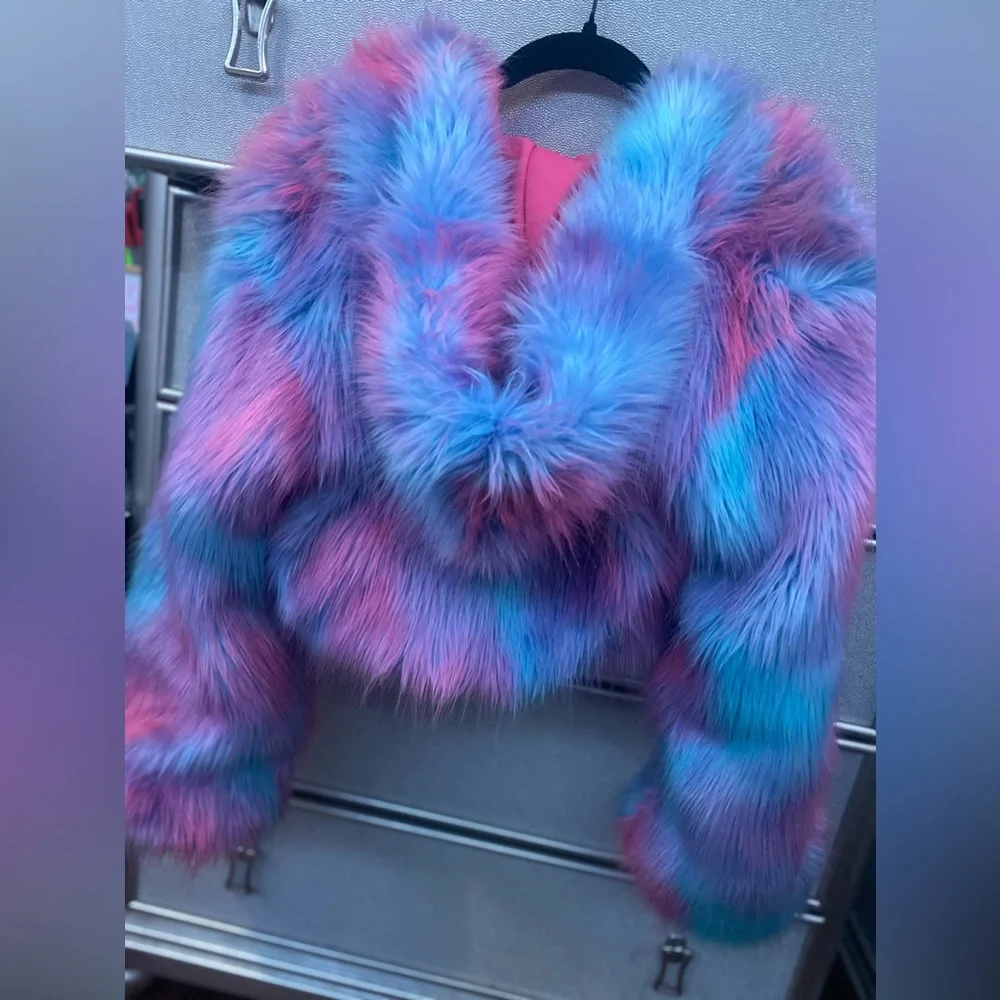cute faux fur cropped jacket for festivals, parties size M from dollskill. NW/oT - Picture 4 of 8